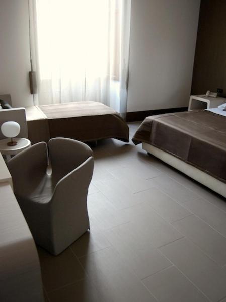 Hotel Palazzo Fortunato Сант'Агата-ди-Милите Номер фото